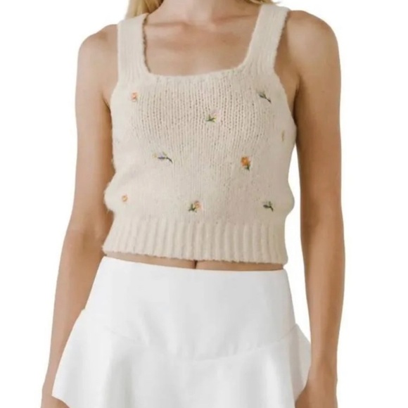 English Factory Embroidered Floral Knit Top - NWT - Size L - Picture 1 of 14